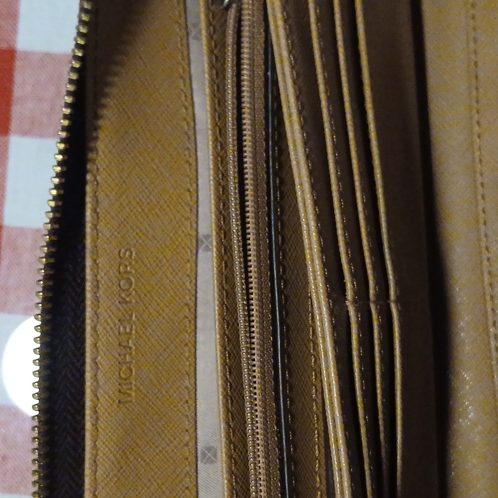 Michael Kors Brown Wallet - Picture 5 of 6